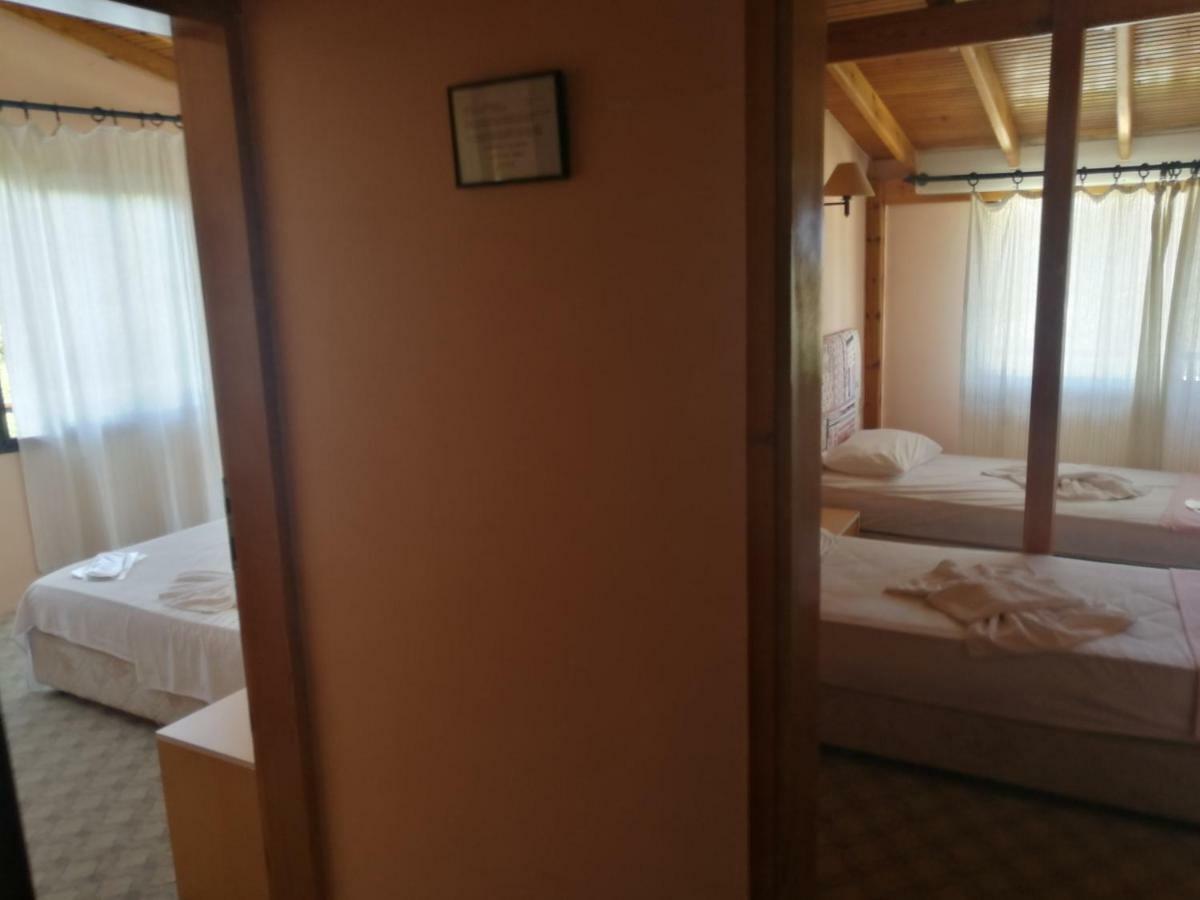 Teras Motel Фоча Экстерьер фото